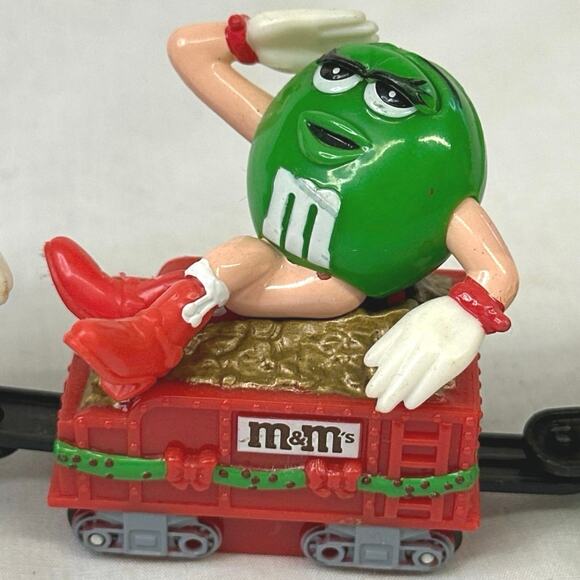 M&M mini Christmas train set of 4 - Picture 3 of 12